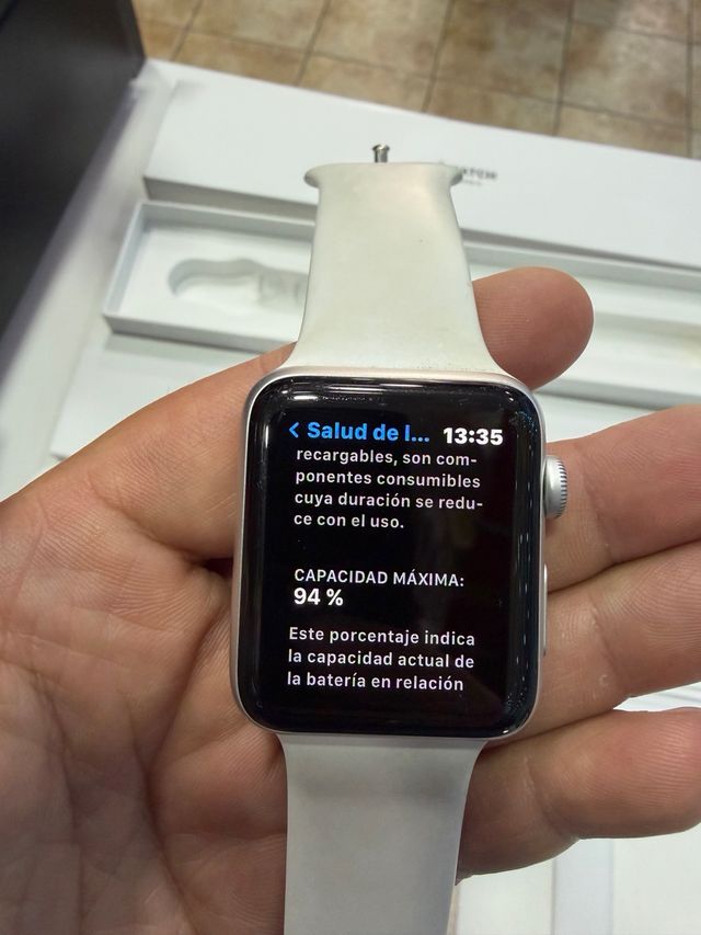 Apple Watch Series 3 42mm con correas