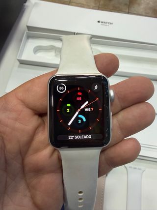 Apple Watch Series 3 42mm con correas