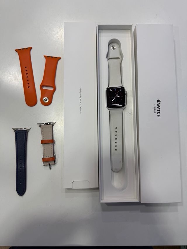 Apple Watch Series 3 42mm con correas