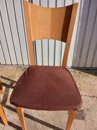 Mesa extensible comedor + 4 sillas