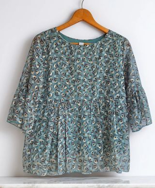 Camisa blusa peplum Talla M 38 verde flores