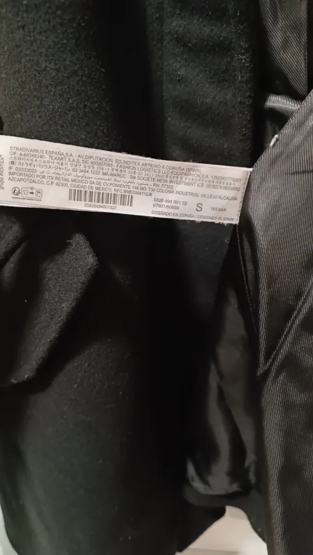 Abrigo Stradivarius Negro Talla S