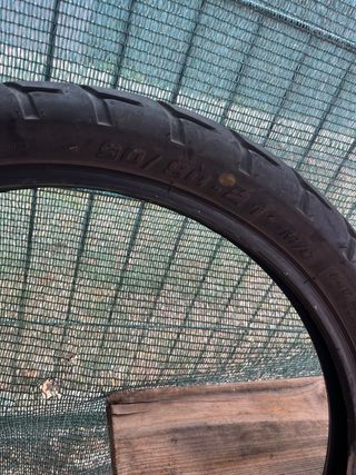 Ruedas mixtas moto 90 90 21 y 150 70 18