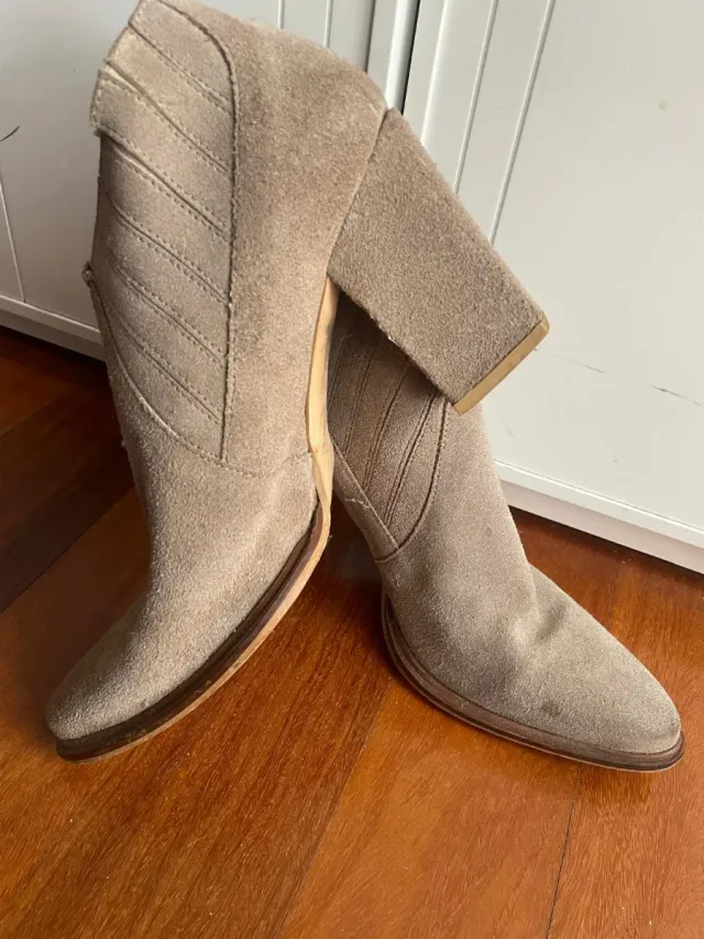 Botines Beige de Ante