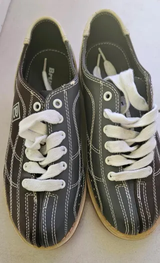 Zapatos de bolos Brunswick