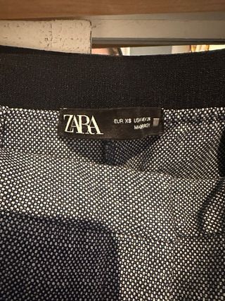 Pantalón Zara azul marino con textura | XS