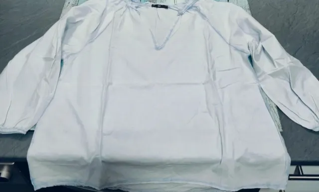 Blusa azul claro talla L