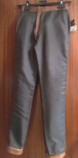 PANTALÓN NUEVO DE PIEL