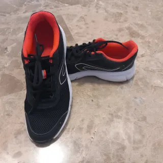 Deportivas Decathlon Talla 38 Negro/Rojo