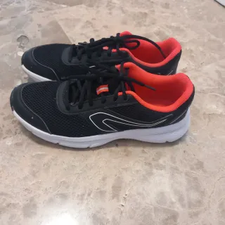 Deportivas Decathlon Talla 38 Negro/Rojo