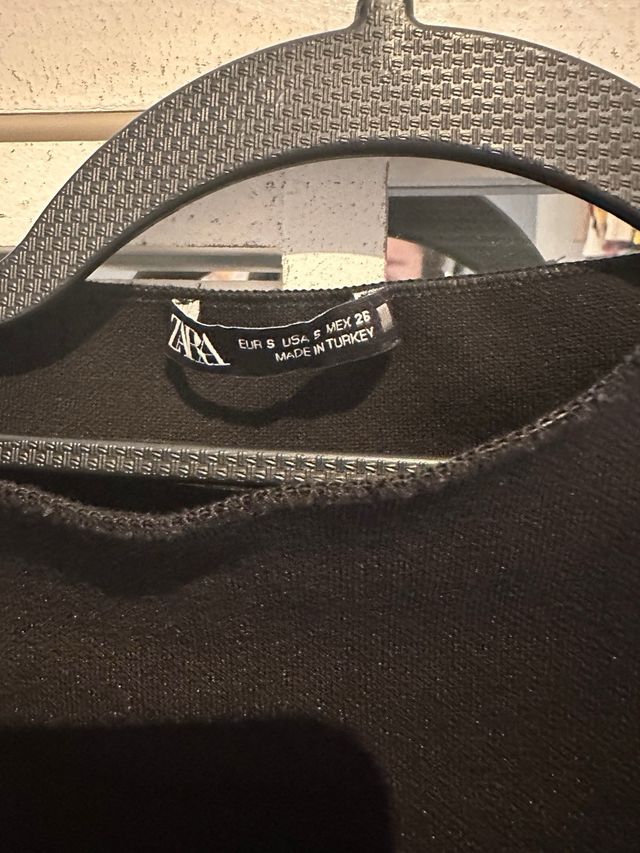 Vestido negro ajustado corto | S