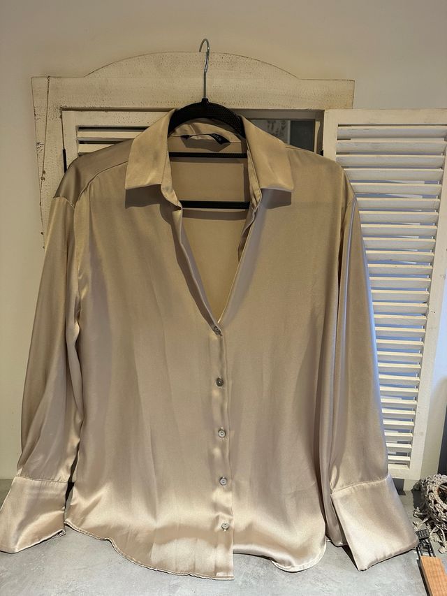 Camisa amplia beige satinada | XS