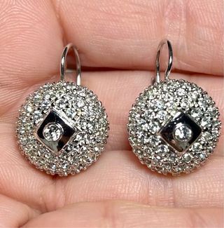 Pendientes plata y circonitas brillantes redondos