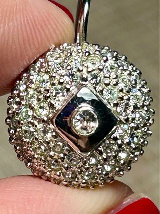 Pendientes plata y circonitas brillantes redondos