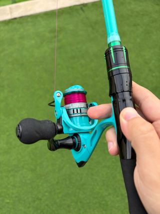 Pack pesca spinning 1.8m + carrete 2000