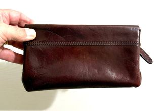 Pochette uomo in pelle marrone