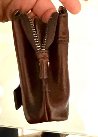 Pochette uomo in pelle marrone