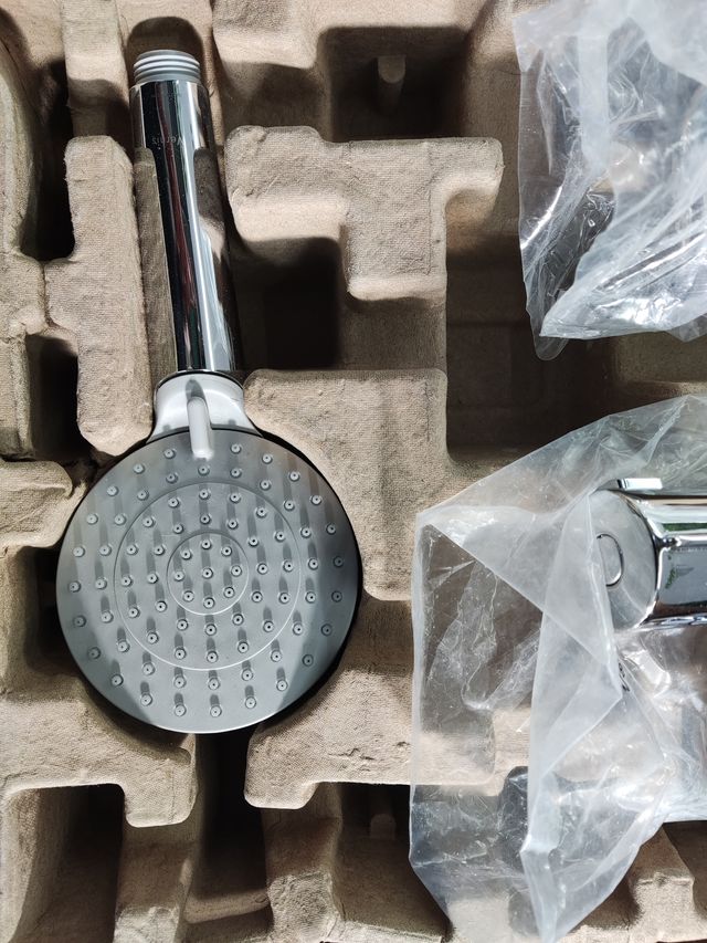 Sistema de chuveiro hansgrohe Vernis com termostato