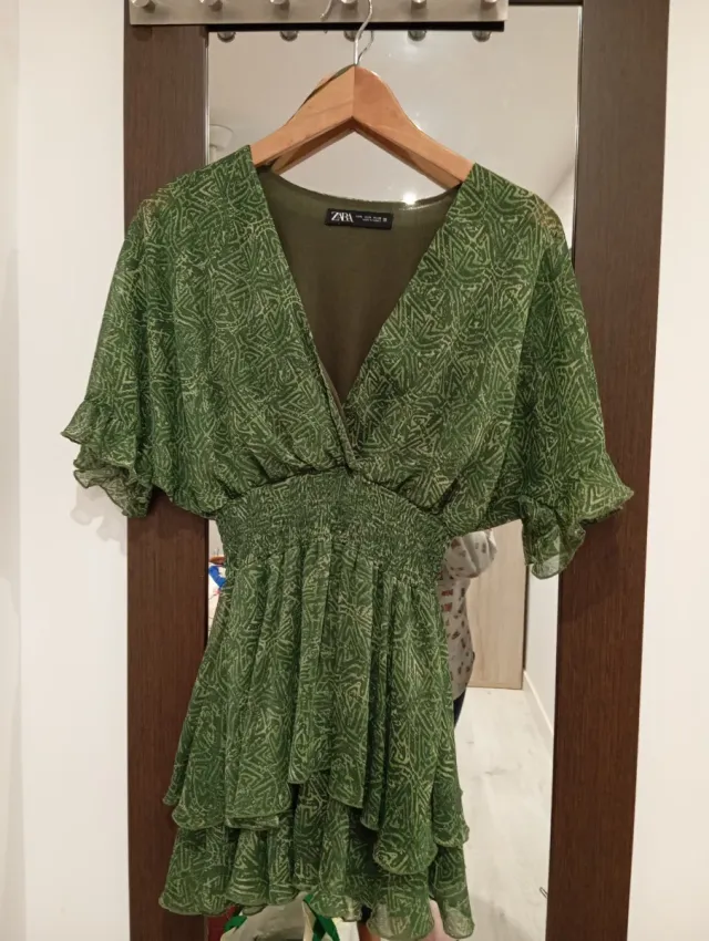 Vestido Zara verde estampado
