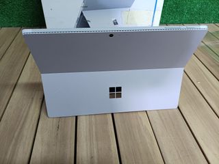 Microsoft Surface Pro 4 - Tablet de 12.3" (Intel Core i5, 4 GB RAM, 128 GB SSD, Windows 10 Pro)