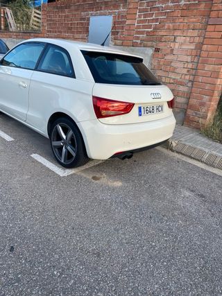 Audi A1 2011