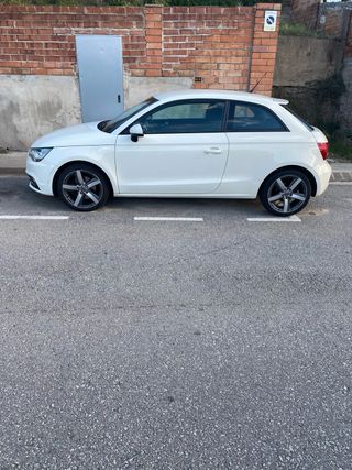Audi A1 2011