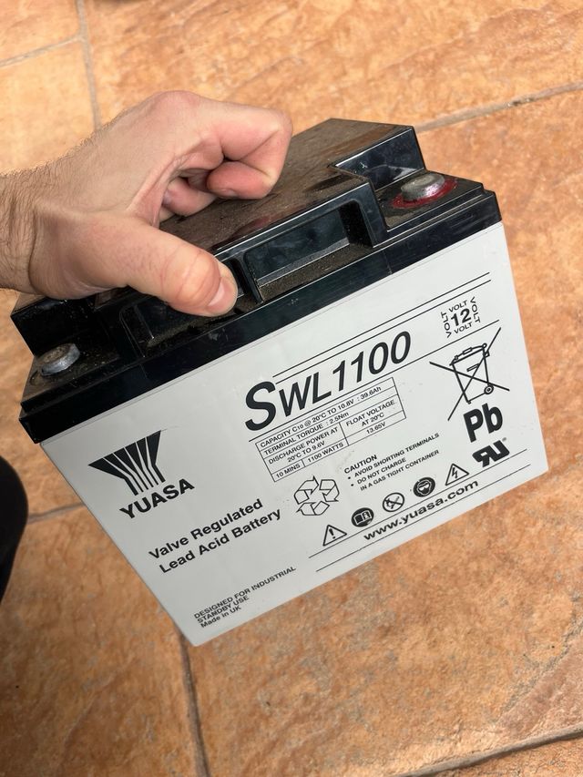 Batería Yuasa SWL1100 12V 39.6Ah VRLA