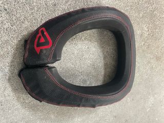 Collarín Acerbis Negro/Rojo Enduro Motocross