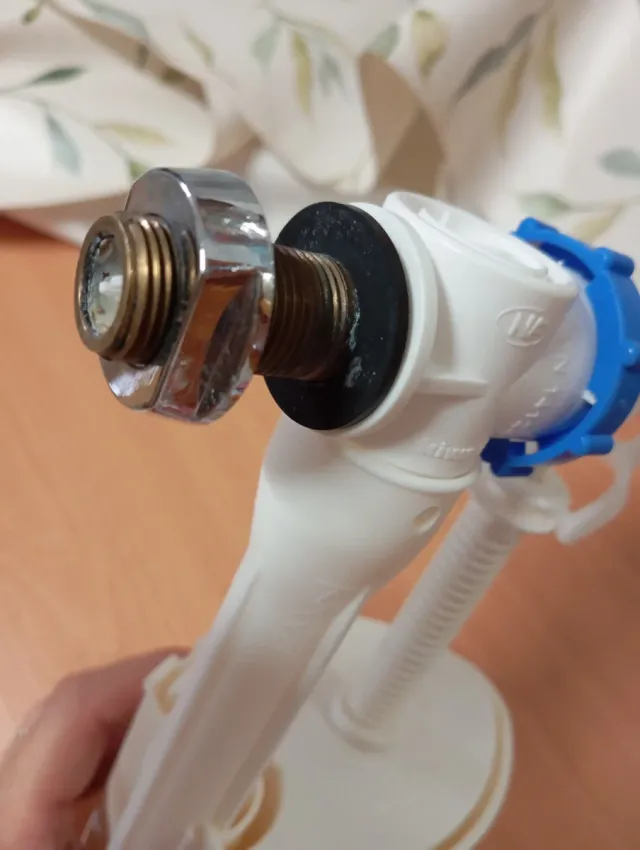 Mecanismo alimentación cisterna lateral Roca