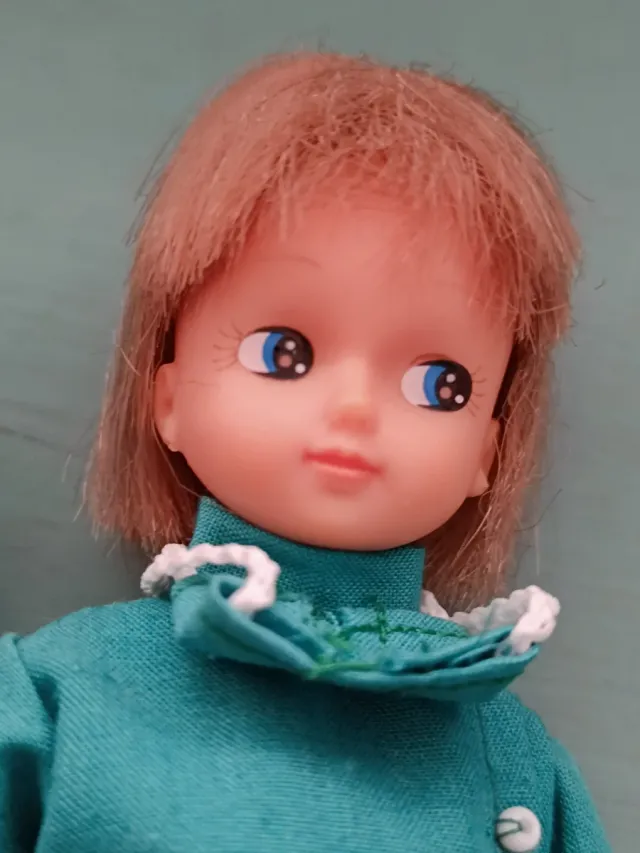 Muñeca Chabel con traje de enfermera