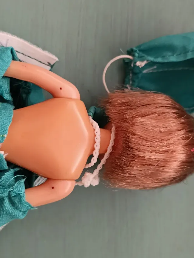 Muñeca Chabel con traje de enfermera