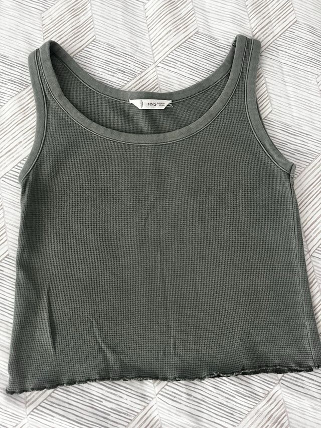 Mango: 3 Camisetas sin manga