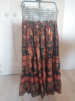 Falda larga boho con pedrería