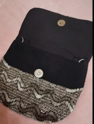 Bolso de fiesta con cadena