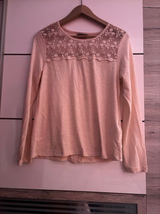 Camiseta rosa manga larga encaje