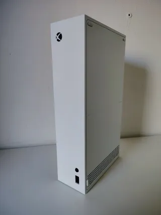 Xbox Series S Con Controller e Cavi Completa