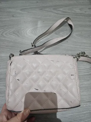 Bolso Guess rosa acolchado
