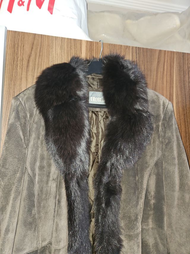 Abrigo largo ante con detalles de pelo