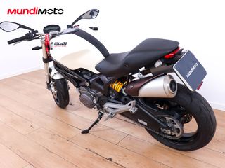 DUCATI MONSTER 696 ABS