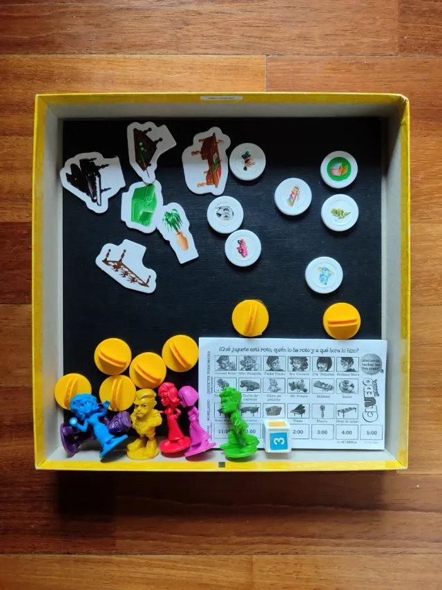 2 Juegos de mesa Cluedo Junior y Virus