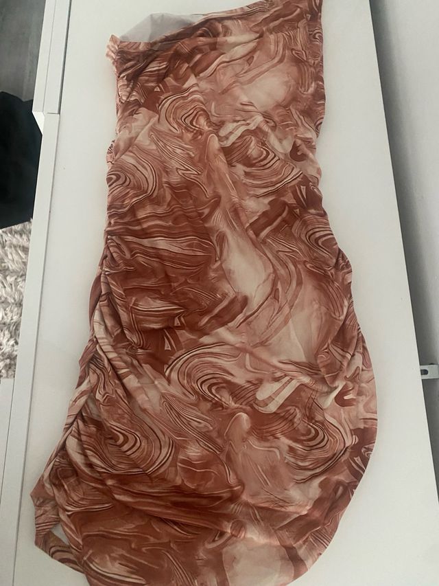 Vestido asimétrico estampado