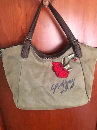 Bolso Desigual (LLEVA 3 PAGA 2)