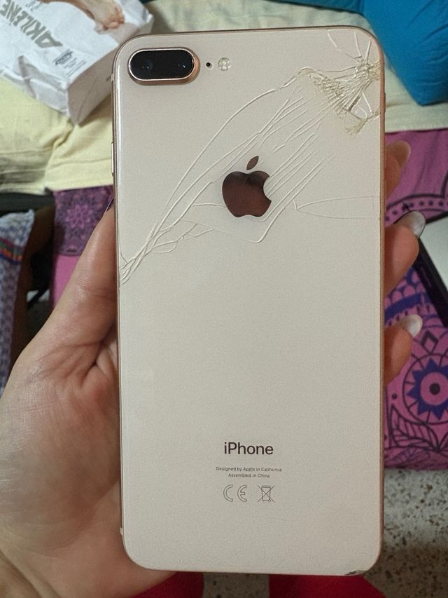 iPhone 8 Plus Oro/Argento