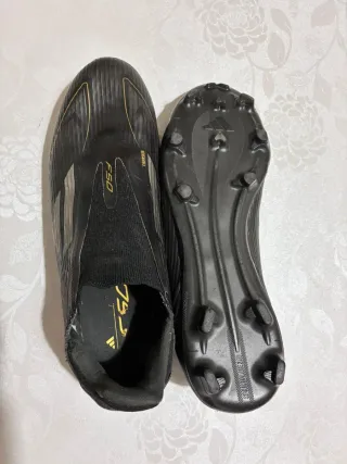 Botas de fútbol Adidas Negras