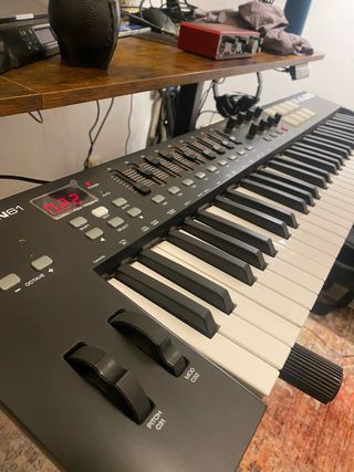 Controlador MIDI M-AUDIO Oxygen61