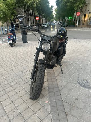 Mutt Akita Black 125cc