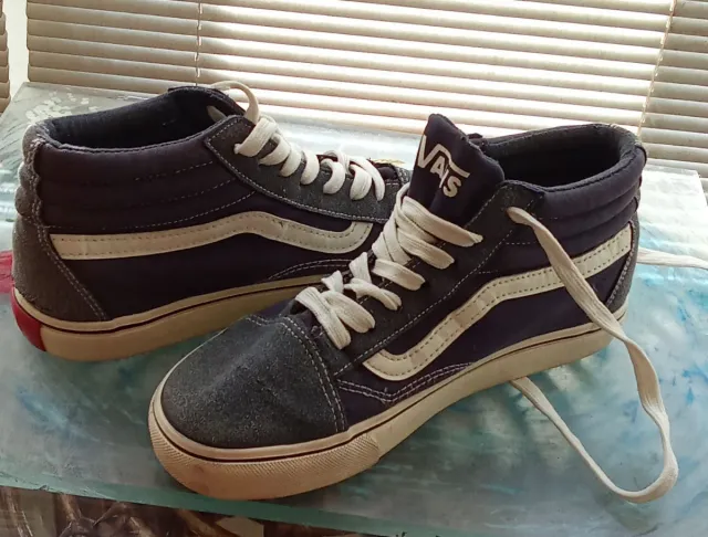 48h Lunes 
Botas Vans Talla 38 Azul Marino