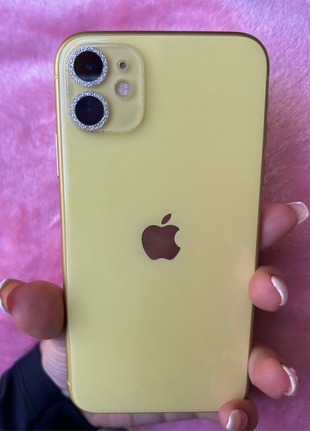 iPhone 11 Amarillo