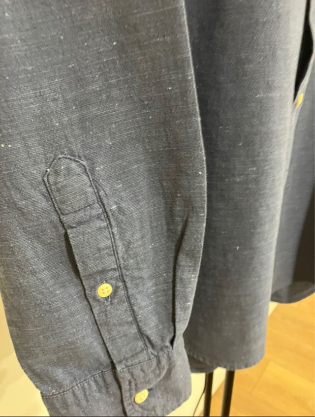 Camisa Scalpers azul talla 39.