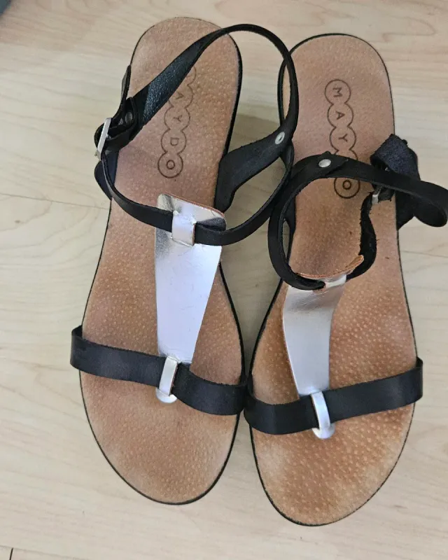 Sandalias MAY mujer negras y plateadas